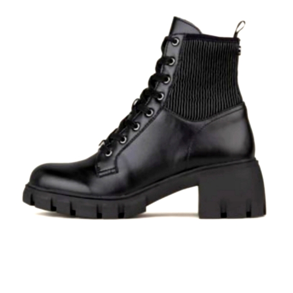 Steve Madden Shoes - Steve madden Zanet combat boot